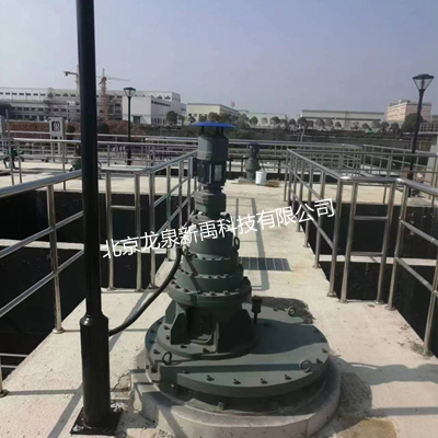 中心傳動(dòng)刮泥機(jī)